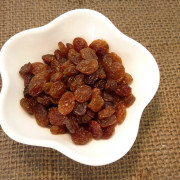 sultana-raisin-001